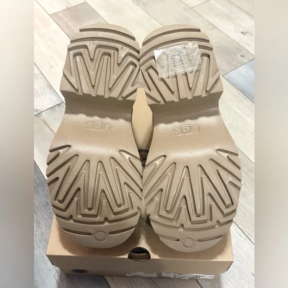 NWT UGG Classic Ultra Mini New Heights Boots Chestnut Platform Heel 9 BRAND NEW - Picture 5 of 11